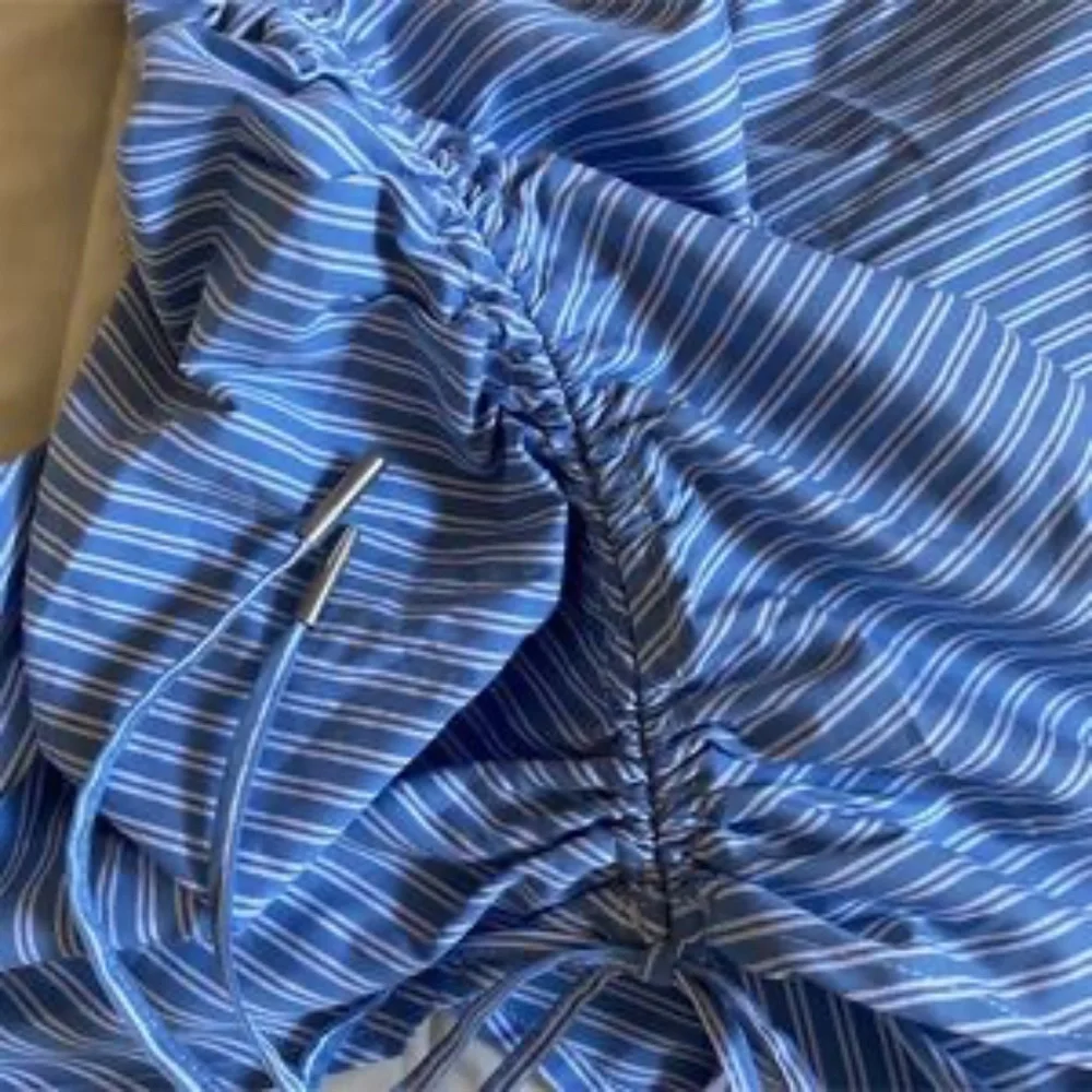 BCBGMaxAzria Blue Striped Ruched Poplin Top Size Small - Picture 14 of 15